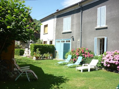 Gîte La Tanière, Chambre d'Hôtes à Siradan