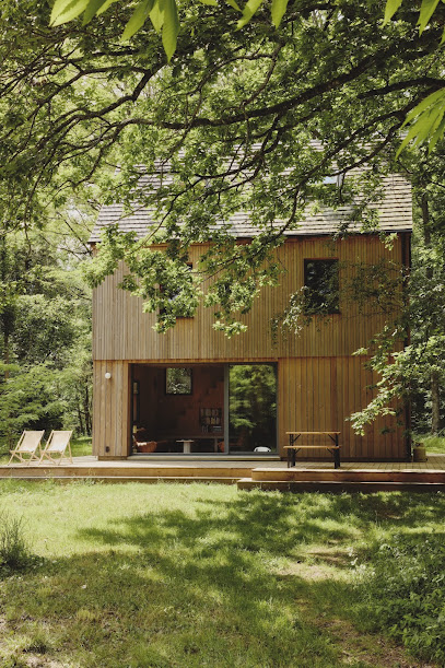 Maison Sauvage, Location De Vacances à Cour-Maugis sur Huisne