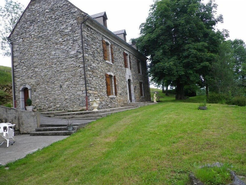 Les Logis De Marie, Chambre d'Hôtes à Germs-sur-l'Oussouet