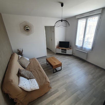 Appartement de la Tour, Location de Vacances à Épernay