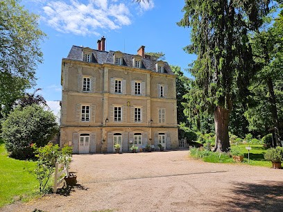 Castle Montsablé, Chambre d'Hôtes à Lezoux