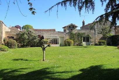 Le Rosier Sauvage, Chambre d'Hôtes à Faymoreau