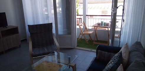 A Lamalou Les Bains, Location Appartement Vacance Pour 2 Personnes Avec 1 Chambre, Balcon, Ascenceur, Parking, Proche De La Cure Thermale, Dans Le Parc Naturel Du Haut Languedoc., Location De Vacances à Lamalou-les-Bains
