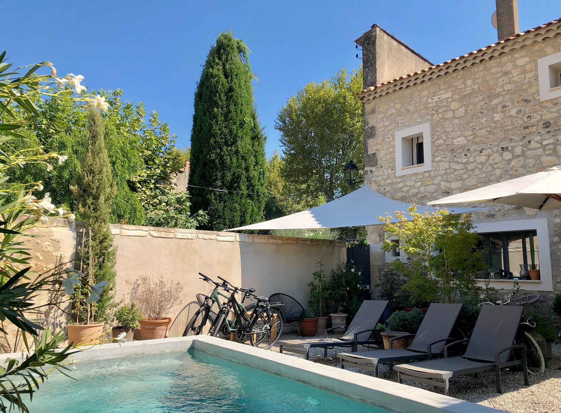 Merci Papa Merci Maman, Chambre d'Hôtes à Maussane-les-Alpilles