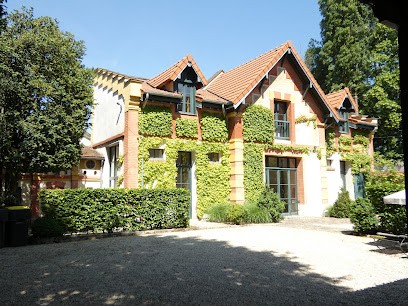 Orangerie Saint Martin - Hébergement En Maison D'hôtes, Chambre d'Hôtes à Mary-sur-Marne