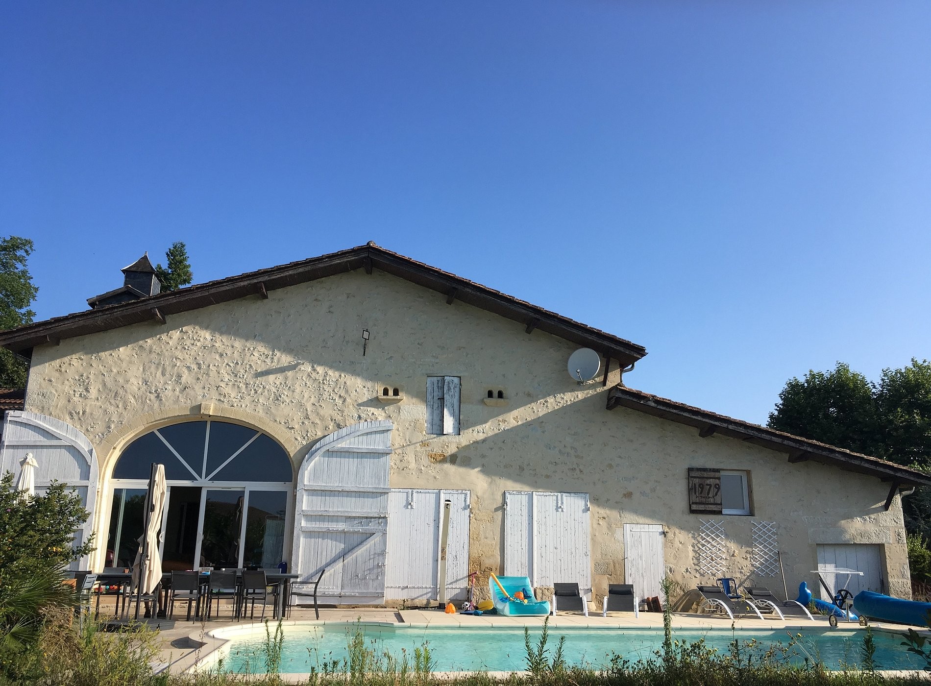 Les Séquoias - chambres d'hôtes, Chambre d'Hôtes à Sauveterre-de-Guyenne