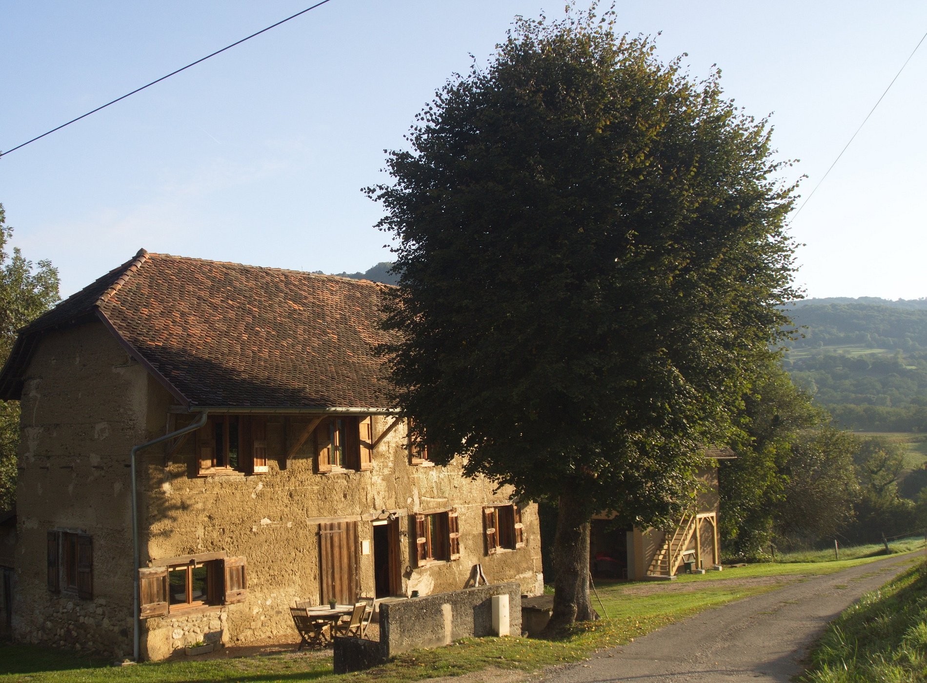 COTENVERT Chambres d'Hôtes, Chambre d'Hôtes à Avressieux