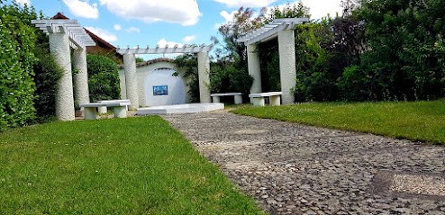 La Casa Blanca - Chambres D'hôtes-Maison Bourgeoise Janneyrias, Chambre d'Hôtes à Janneyrias