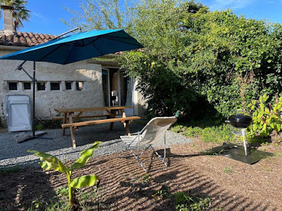 Domaine Manilea - Gîtes - Piscine, Location De Vacances à Saint-Laurent-de-la-Prée