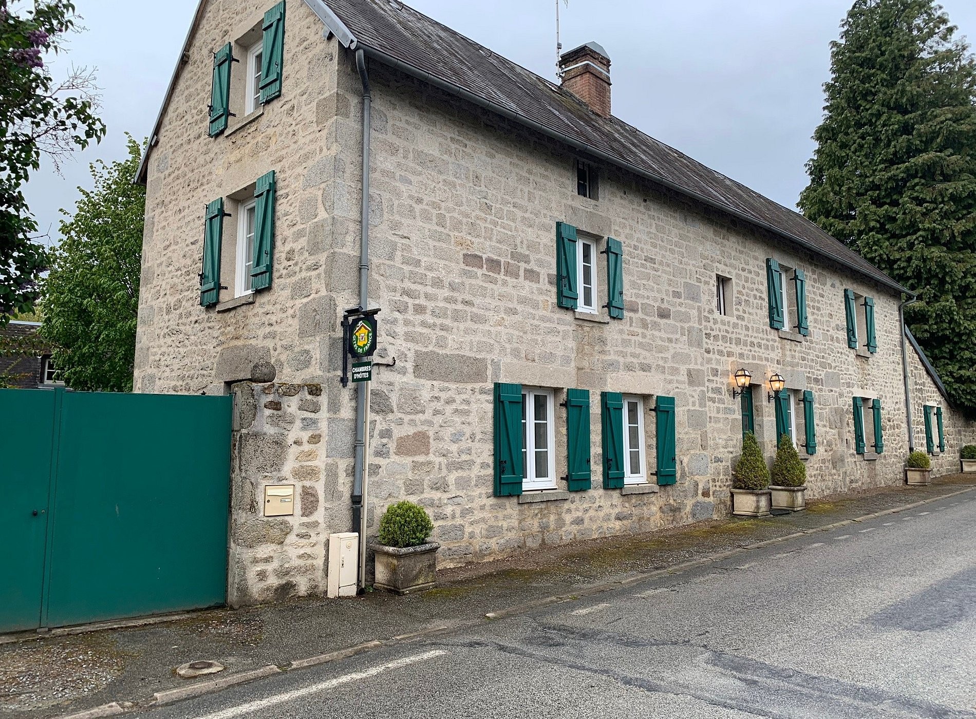 Charming Guest Rooms Alain COUTURIER, Chambre d'Hôtes à La Chapelle-Saint-Martial