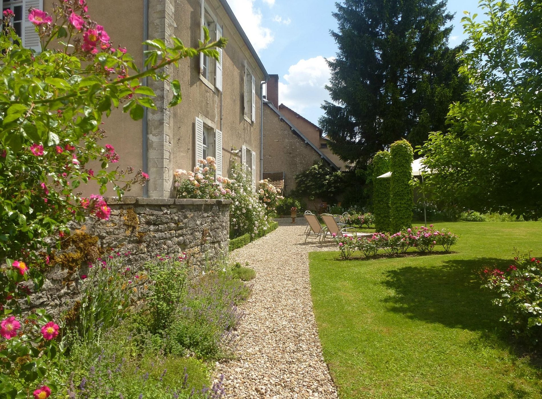 Chambres D'hotes Rosabonheur, Chambre d'Hôtes à Émagny