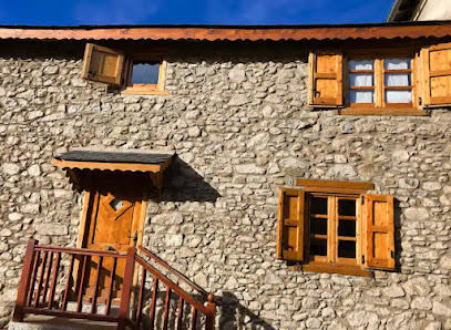 Maison Au Cœur Du Village - Airbnb, Location De Vacances à Porta