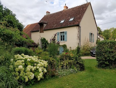 petite maison berrichonne, Chambre d'Hôtes à Chârost