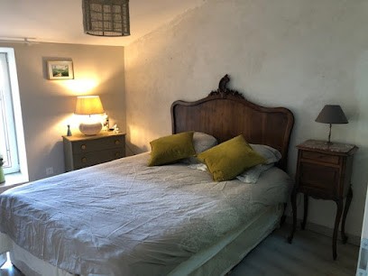 Le Petit Merle - Chambres D'hôtes Cluny, Chambre d'Hôtes à Cluny