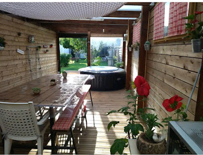 Gite La Joly Toline, Location De Vacances à Torcy-le-Petit