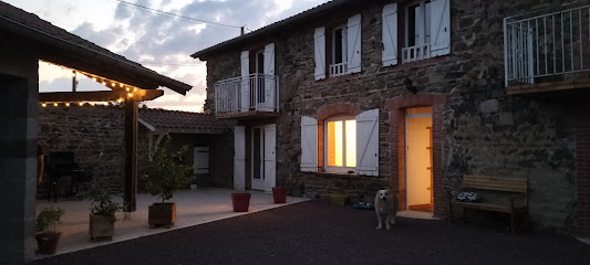 L'orée Des 2 Monts, Chambre D'hôtes à Vêtre-sur-Anzon