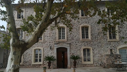 B & B Var - Bastide Castle Mountain, Chambre d'Hôtes à Pierrefeu-du-Var