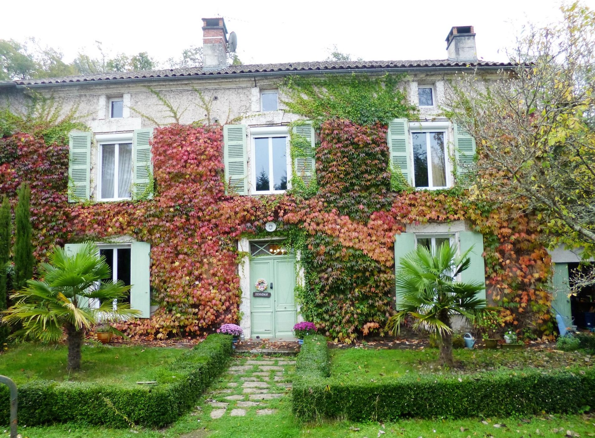 Chambres D'hôtes Moulin De Masvicomteaux, Chambre D'hôtes à Nontron