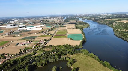 Yurts and rooms in the Loire, Chambre d'Hôtes à Orée d'Anjou