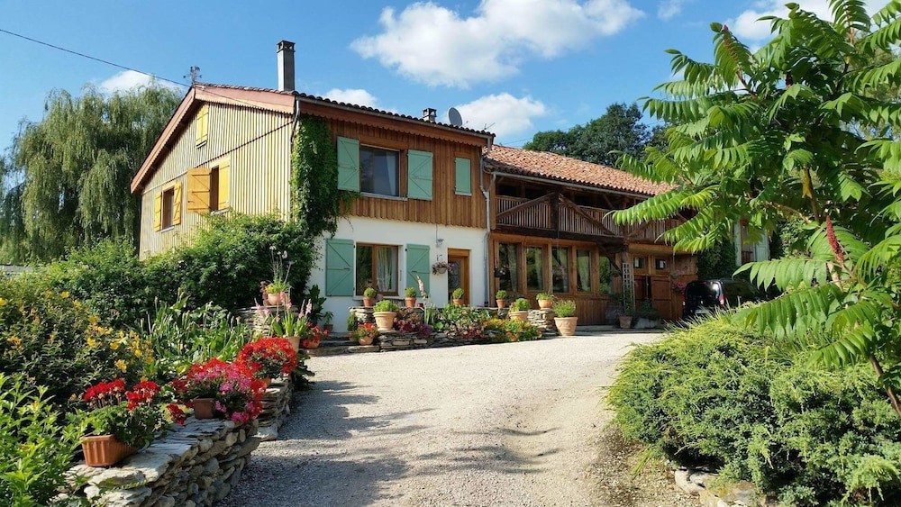 Chambre d'hôtes St Jacques, Chambre d'Hôtes à Saint-Lizier