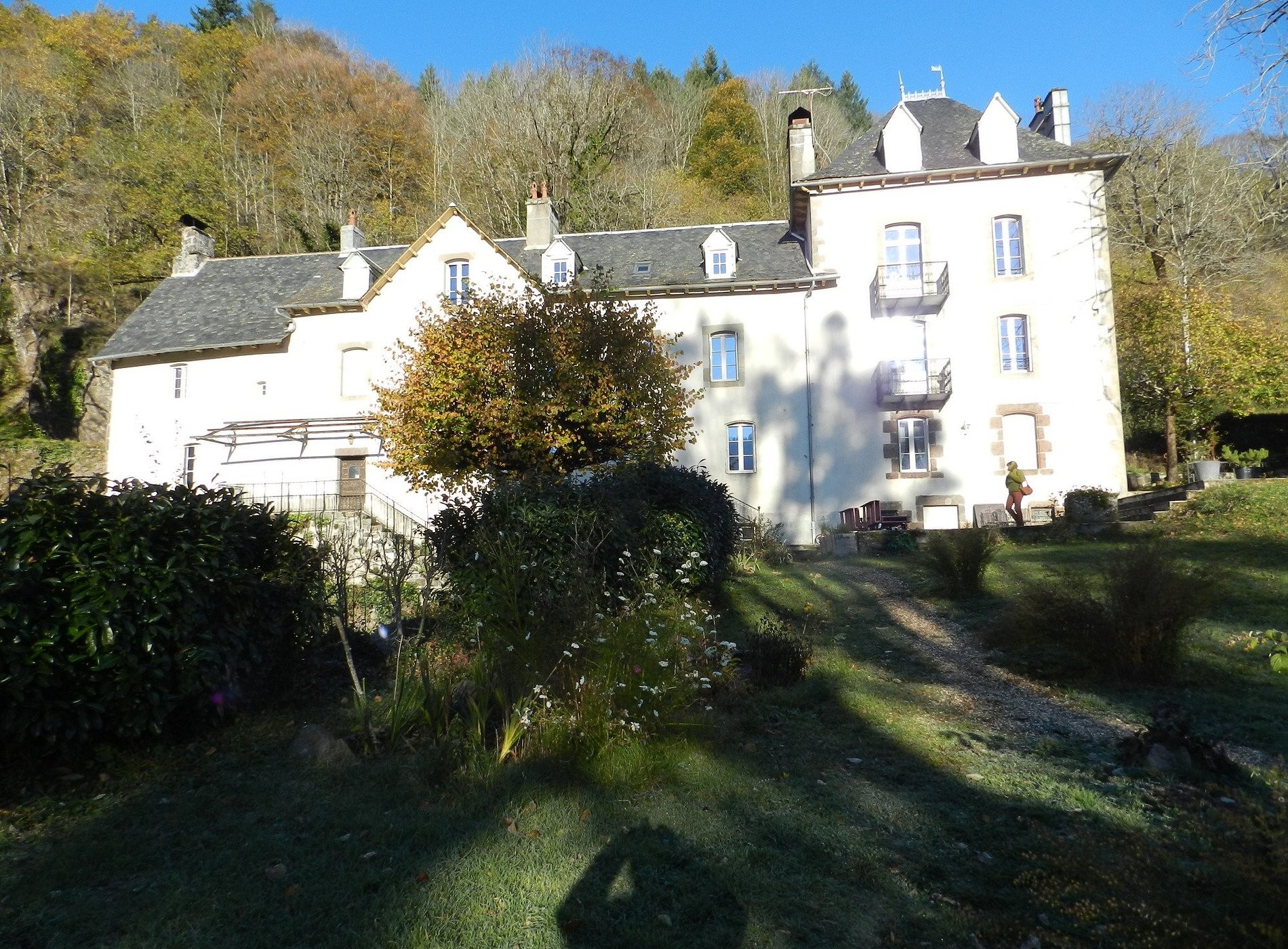 Domaine De La Jordanne, Chambre d'Hôtes à Saint-Cirgues-de-Jordanne