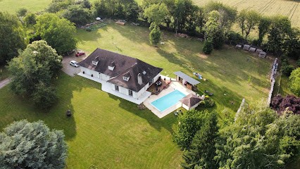 Aux deux Jarres, Chambre d'Hôtes à Sidiailles