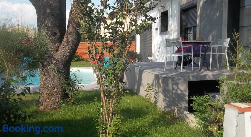 1 Chambre D Hote PISCINE CHAUFFEE NAGE CONTRE COURRANT, Chambre d'Hôtes à Cugnaux