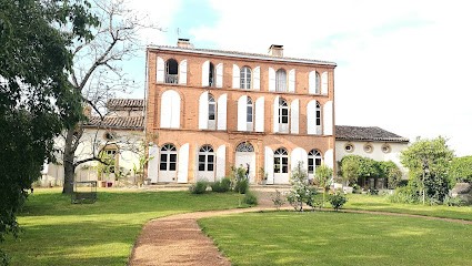 Chambres D'hotes Au Chateau, Chambre d'Hôtes à Saint-Nicolas-de-la-Grave