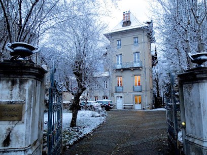 Pavillon Sévigné, Chambre d'Hôtes à Bagnères-de-Luchon