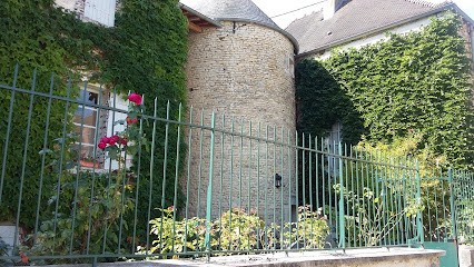 Chez Zaza, Chambre d'Hôtes à Stigny