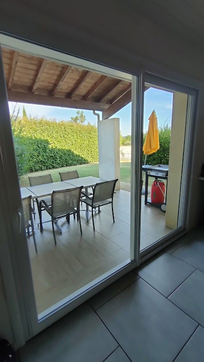 Gites Dôme De Miage, Location de Vacances à Vallon-Pont-d'Arc