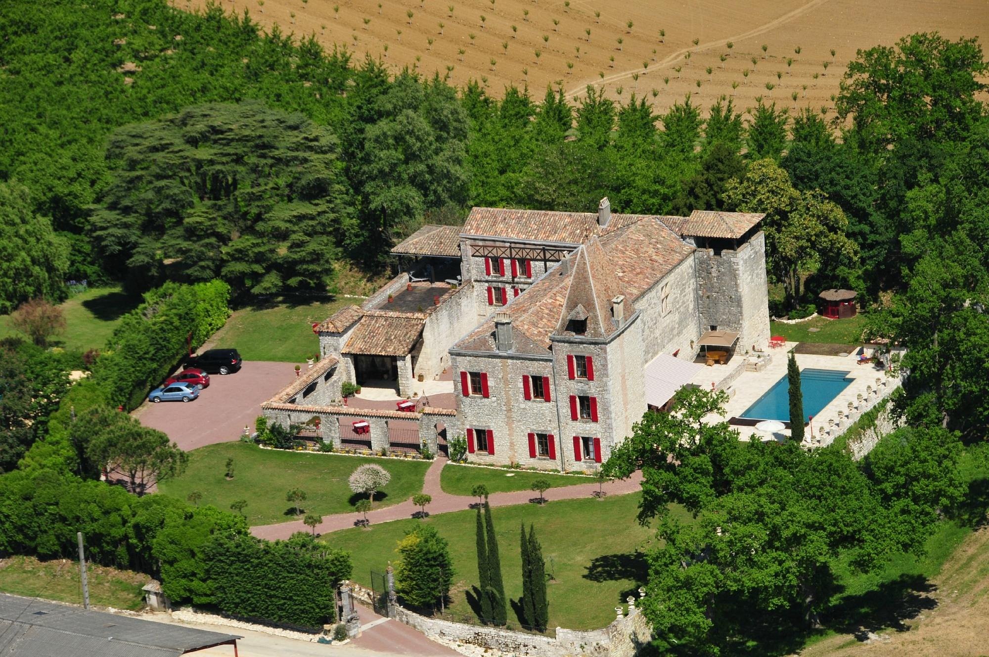 Château De Scandaillac, Chambre d'Hôtes à Saint-Eutrope-de-Born