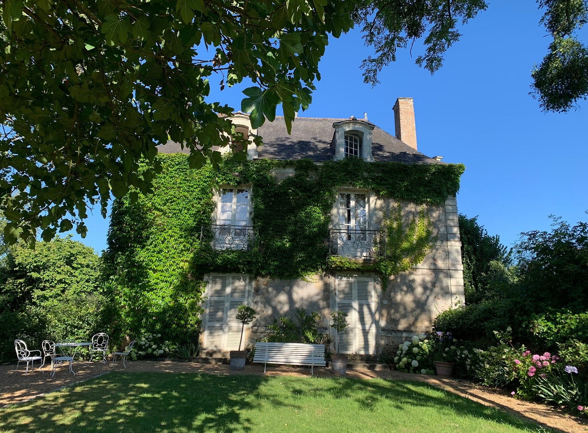 Chambres D'hotes Angers: La Marronniere, Chambre d'Hôtes à Briollay