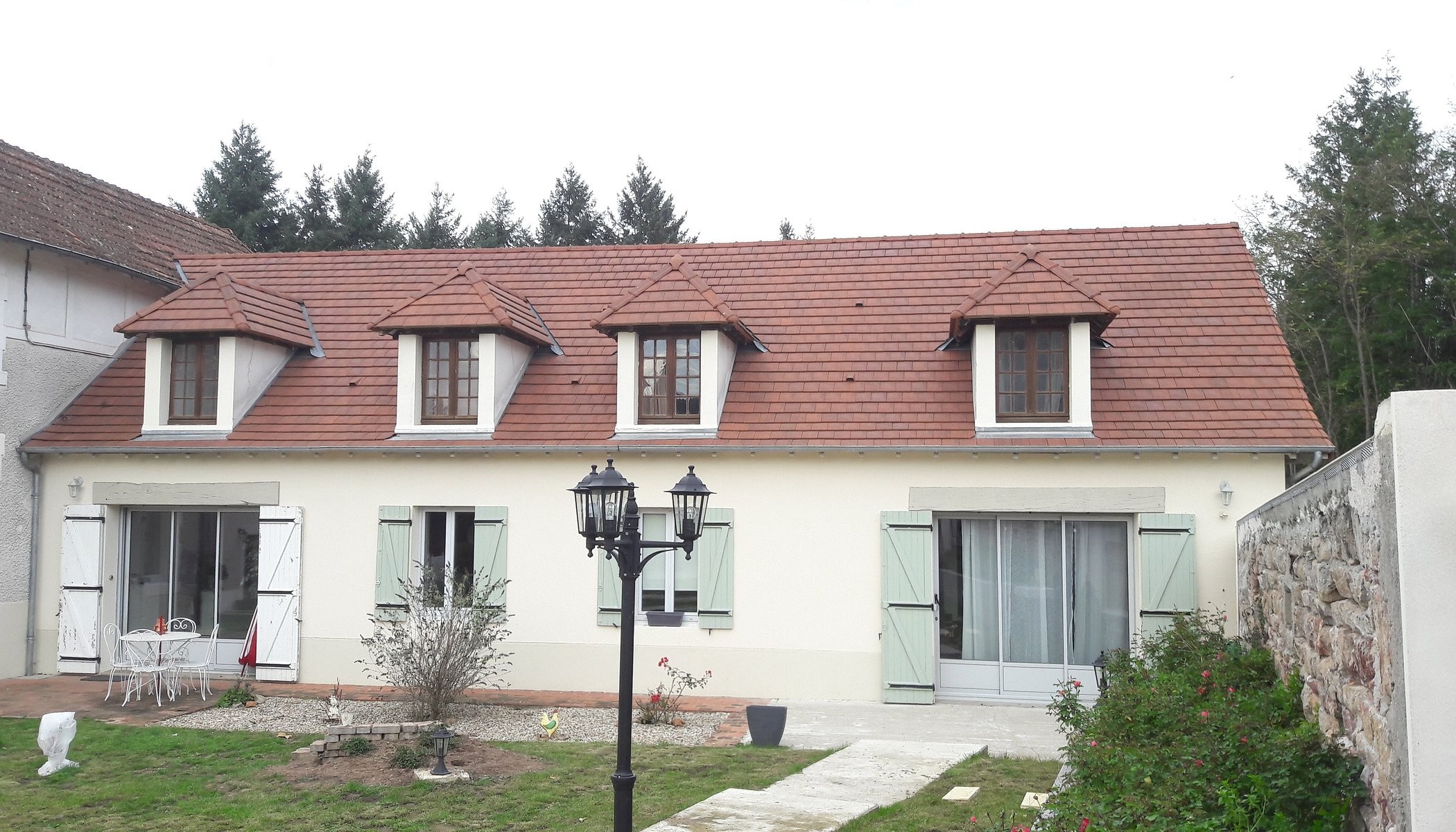 Closed Charmille Meaulne Combine, Chambre d'Hôtes à Meaulne-Vitray