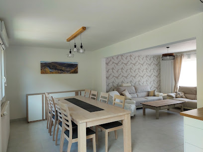 Gîte En Bord De Meuse, Location De Vacances à Monthermé
