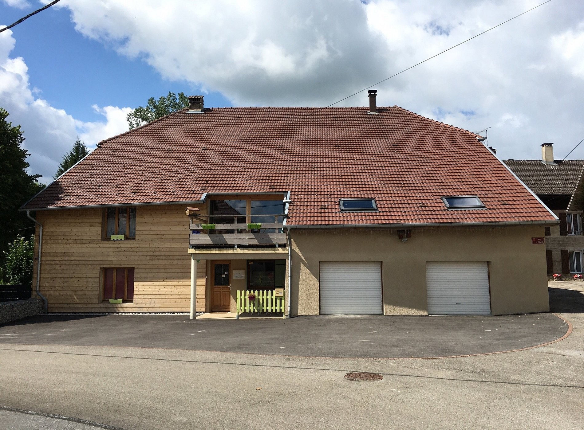 3 PAS DANS L'HERBE, Chambre d'Hôtes aux Premiers Sapins