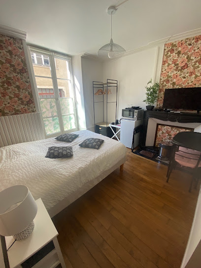 Location Chambre Individuelle Centre Ville Langres, Chambre D'hôtes à Langres