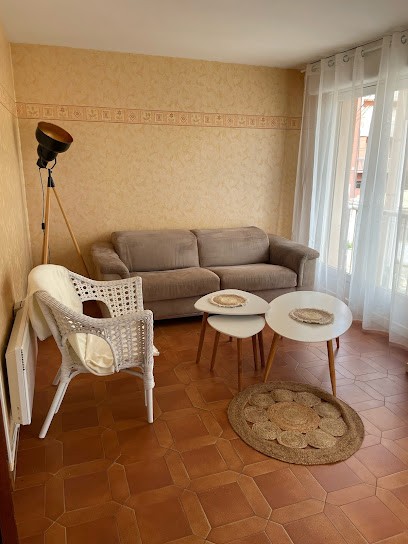 La Coquille - Appartement Spacieux T2 à 30m De La Plage, Location de Vacances à Valras-Plage