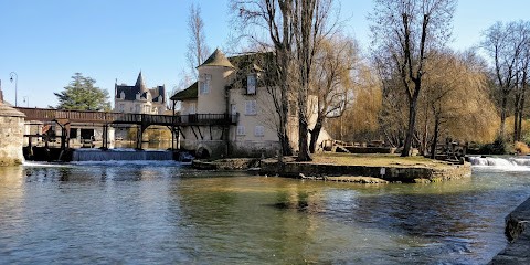 Le 3 Rue Grande (Chambres D'hôtes), Chambre d'Hôtes à Moret-Loing-et-Orvanne