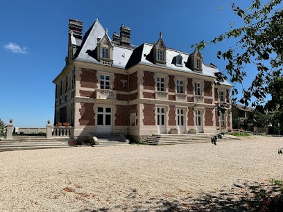 Château Du Mont De Guny, Chambre d'Hôtes à Guny