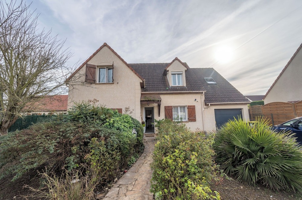 Maison et table d’hôtes, Chambre d'Hôtes à Fontenay-Trésigny