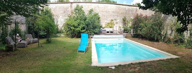 Demeure Valeau Du Rivage, Chambre d'Hôtes à Luçon