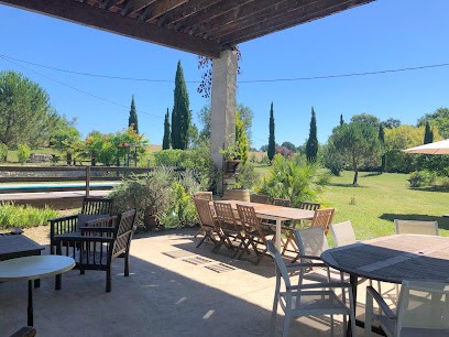 Chambres d'Hotes Domaine de la Rose des Vents, Chambre d'Hôtes à Castelnau-sur-l'Auvignon