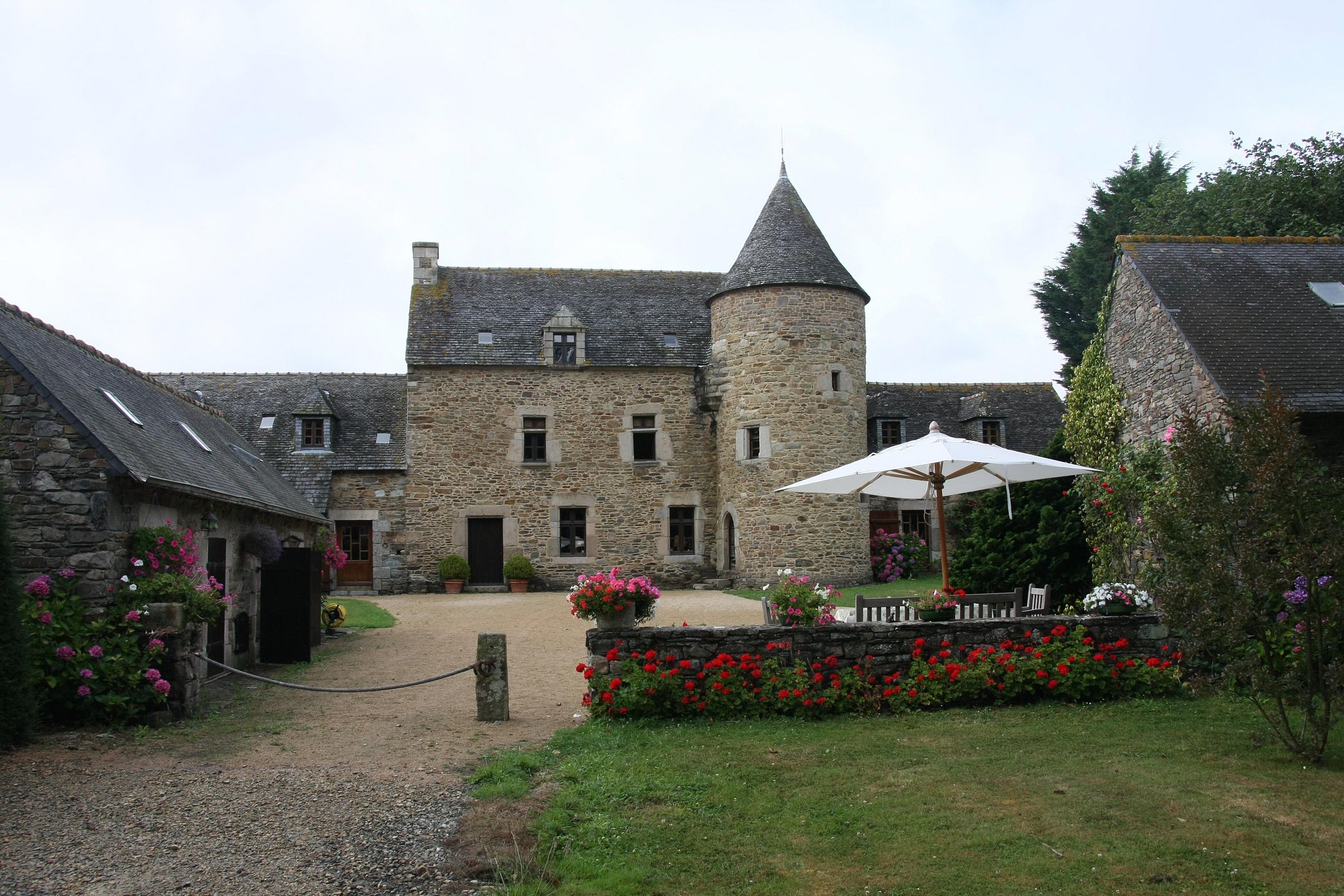 Manoir De Coat Gueno Chambre D'hôtes à Pleudaniel