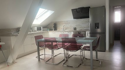 Appartement Bes,, attique neuf avec confort, Location de Vacances à Wittenheim