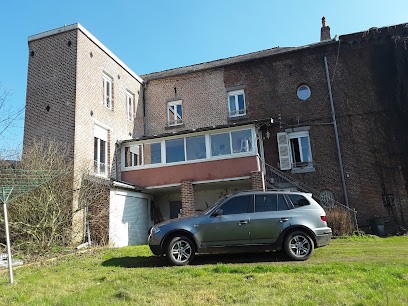 Chambres D'hôtes L'Aurore (Sci) - Villa Fleurie, Chambre d'Hôtes à Origny-en-Thiérache