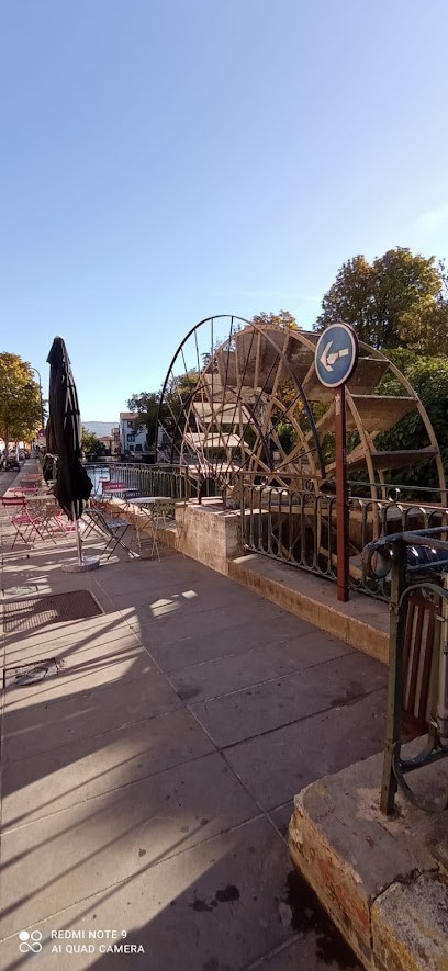 Hébergement insolite-Nuit en Bulle, Chambre d'Hôtes à Saint-Saud-Lacoussière