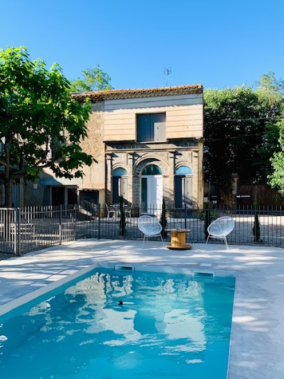 Gîte Le Jardin D'Iris, Location de Vacances à Pézenas