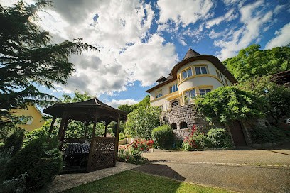 Le Manoir, Chambre d'Hôtes à Vieux-Thann