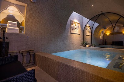 Maison Cardinal Furstemberg, Location de Vacances à Paris 06